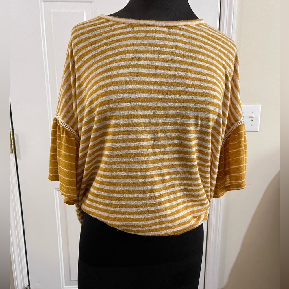 Womens blouse - Picture 2 of 3